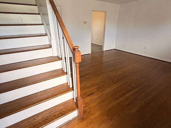 2nd image of 137 Princeton Cir NE #2