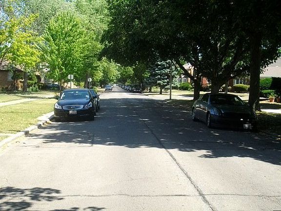 3rd image of 1737 N 75th Ave