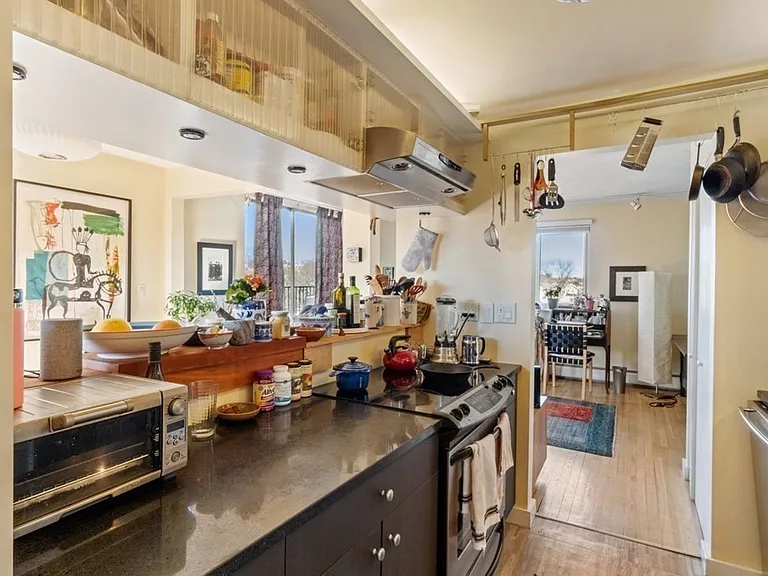 76 Garfield St #9 — Photo 10