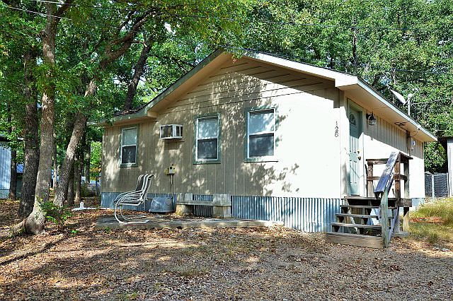 1st image of 128 Mamie Dr
