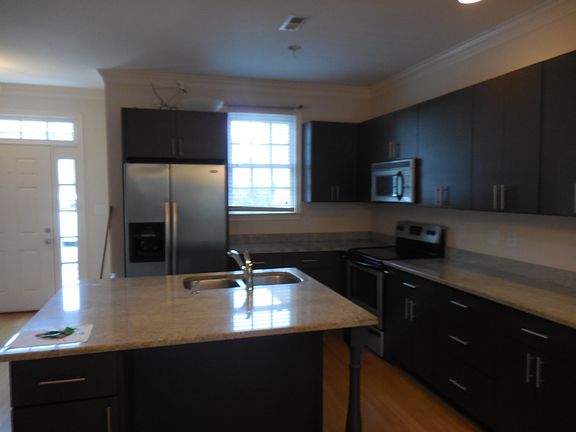 4th image of 124 Bogard Ln