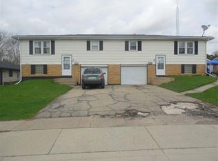 213-215 E Water St, Shullsburg, WI 53586