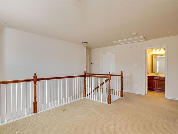4th image of 2665 Jacobson Dr