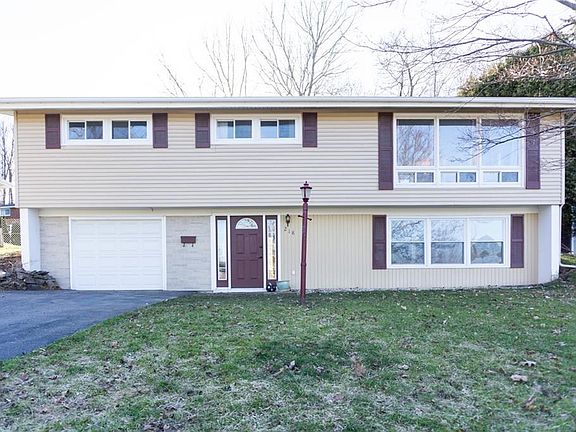 2nd image of 218 Wynnfield Dr