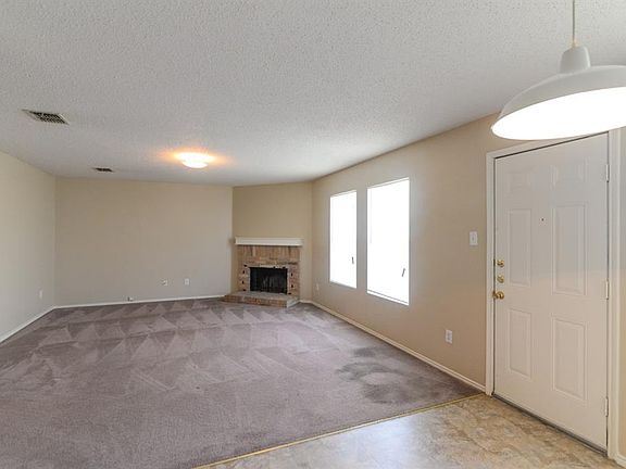 4th image of 1445 Bumble Bee Dr