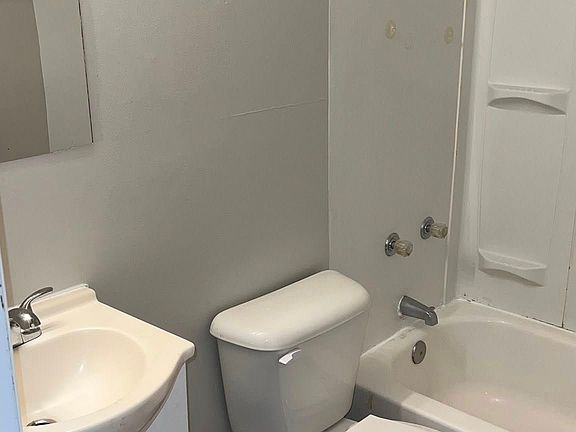 5th image of 906 Valley View Dr #906A