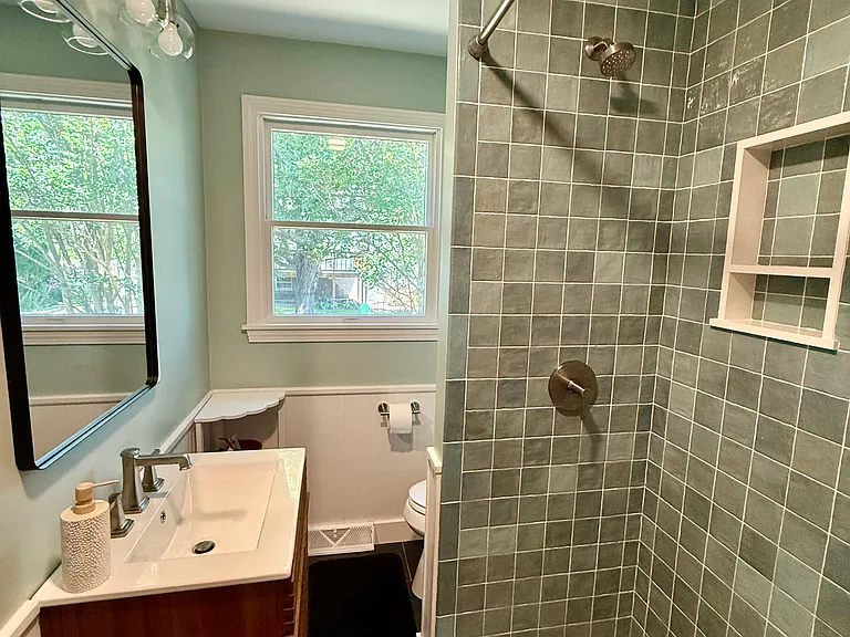 8 McCormick Rd — Photo 10