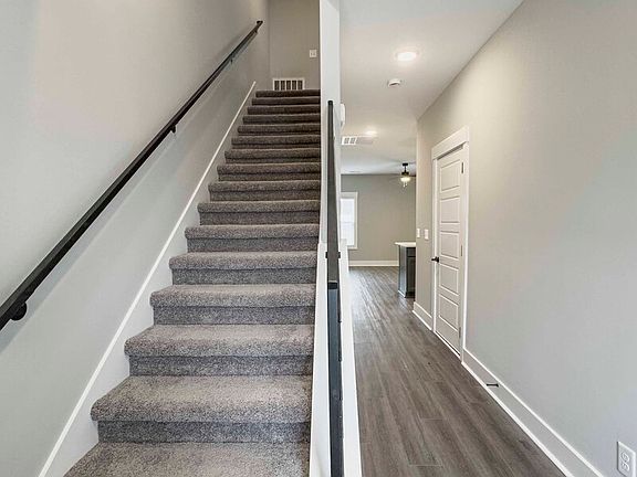 2nd image of 406 Jonathan Wade Cir