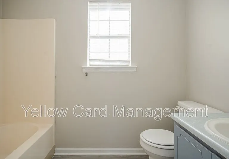 82 Crosby Dr — Photo 18