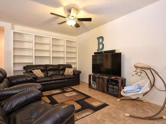 4th image of 933 W Calle Valenciana