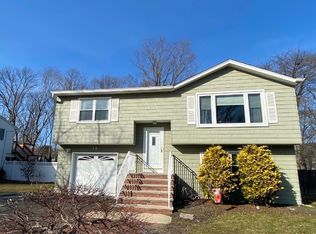 14 Bunkerhill Rd, Hazlet, NJ 07730