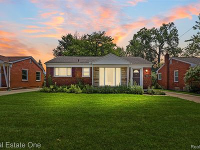 2601 Woodside St, Dearborn, MI, 48124
