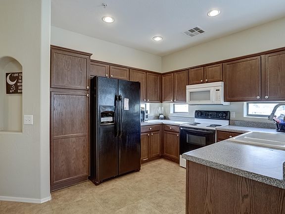 3rd image of 6770 N 47th Ave Unit 2004