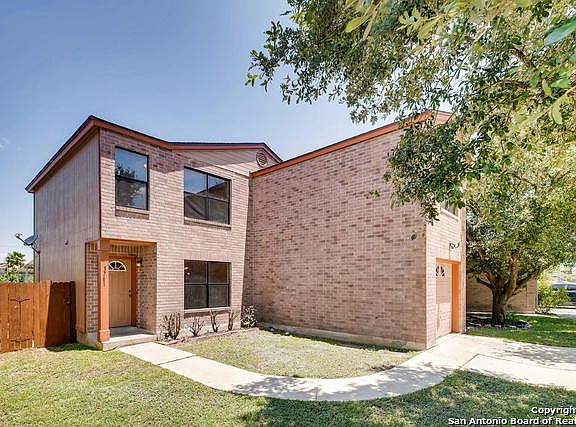 2nd image of 3761 Candlebluff Dr