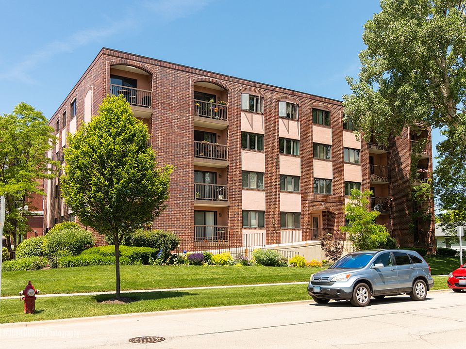 1st image of 104 N Pine Ave APT 403