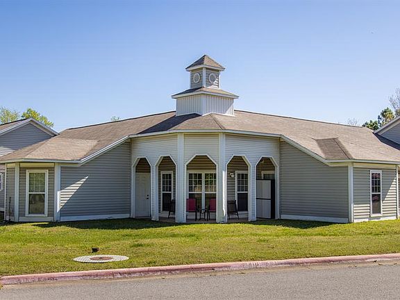 5th image of 126 Rhodes Ave #124dfc2d5