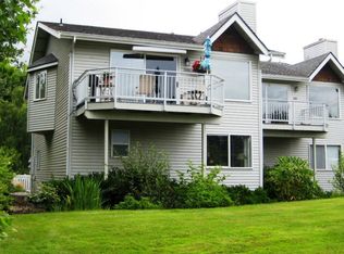 1501 4th St #4B, Bellingham, WA 98225