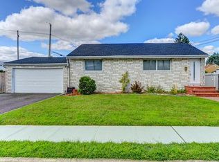 69 S 5th St, Bethpage, NY 11714