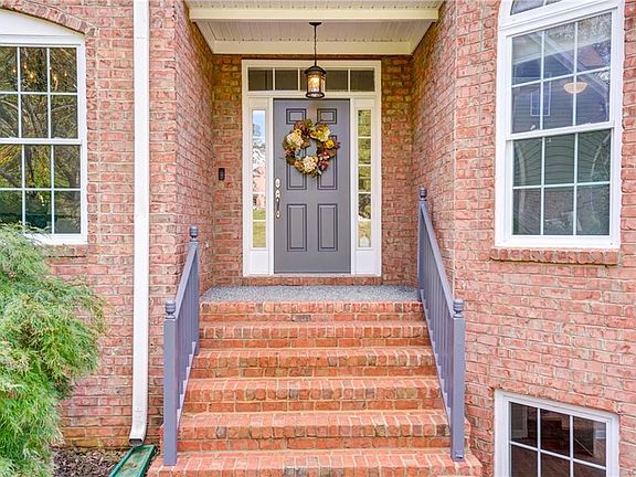 4th image of 5400 Pine Needles Ct