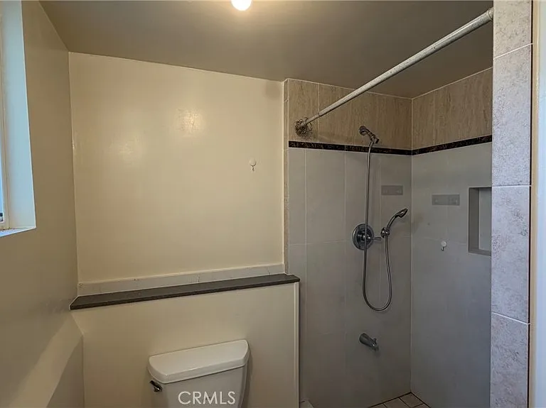 8169 Blewett St — Photo 8