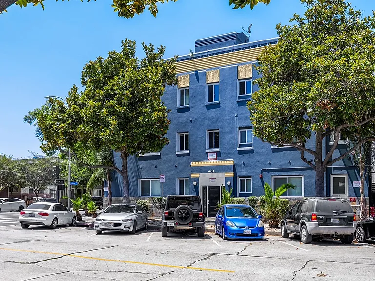 601 Linden Ave #201 — Photo 11