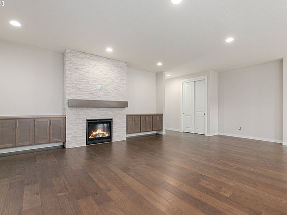 5th image of 9514 NE 109th St