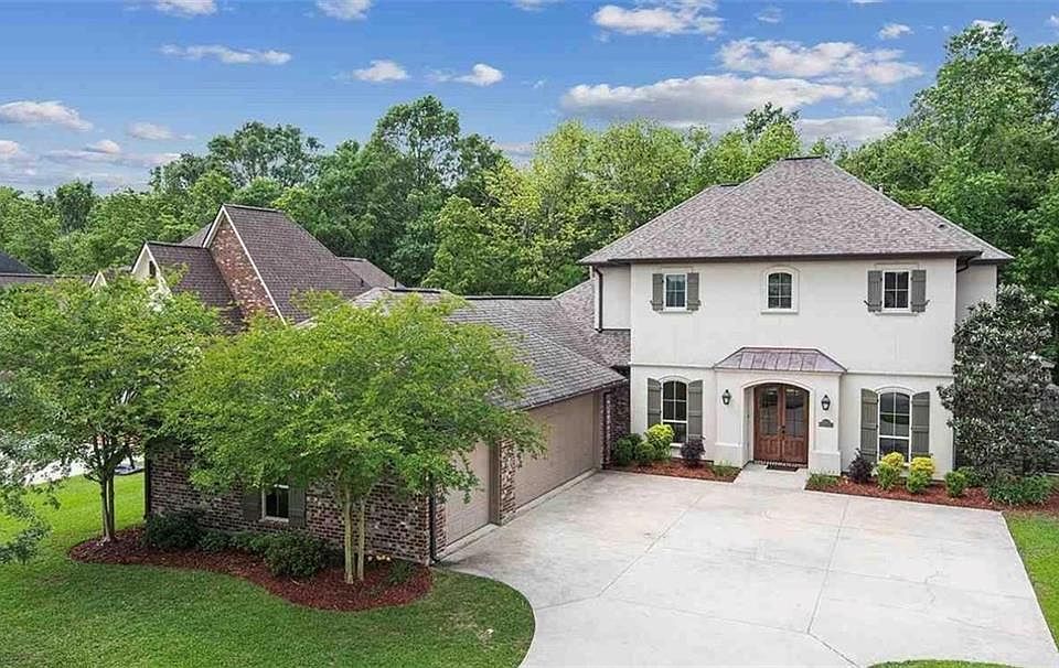 1st image of 12387 Oak Fields Dr