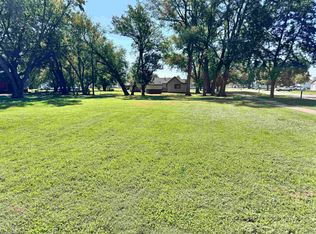 1301 4th St, Onawa, IA 51040