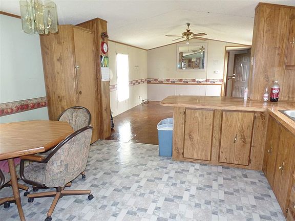 5th image of 298 Marler St