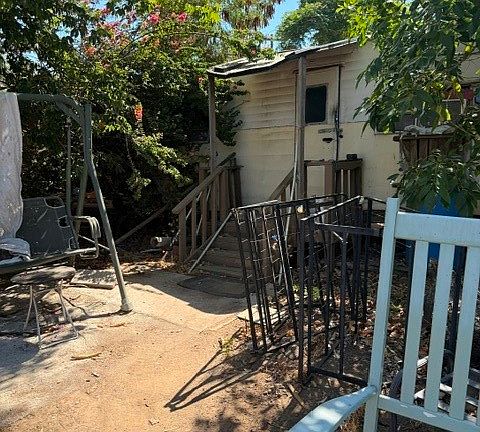 2nd image of 5746 36th St