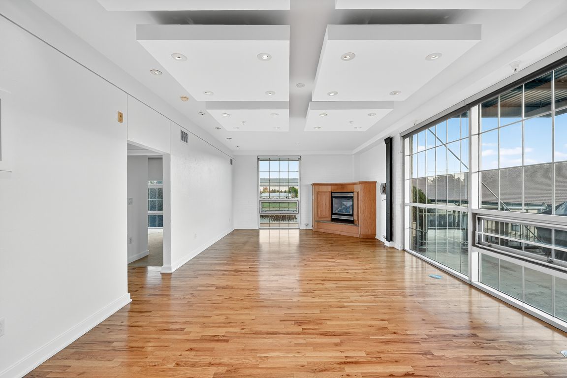 next background image