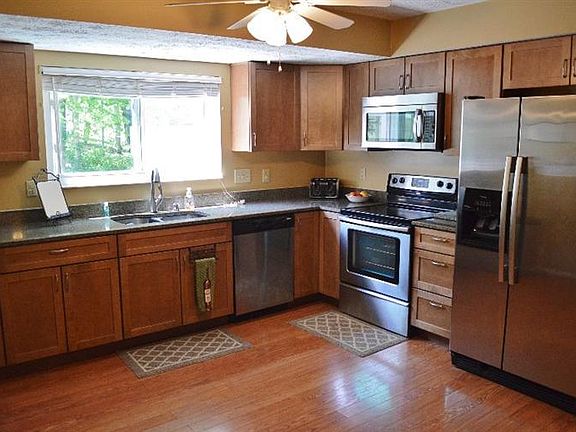 4th image of 5463 Stone Hill Dr