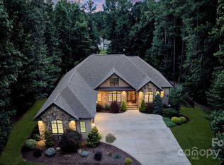 146 Bullfinch Rd, Mooresville, NC 28117