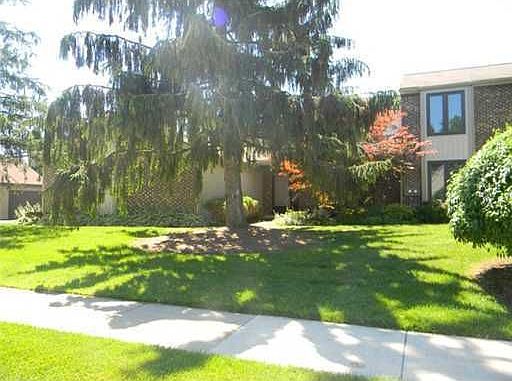 4th image of 1263 Lakeside Dr