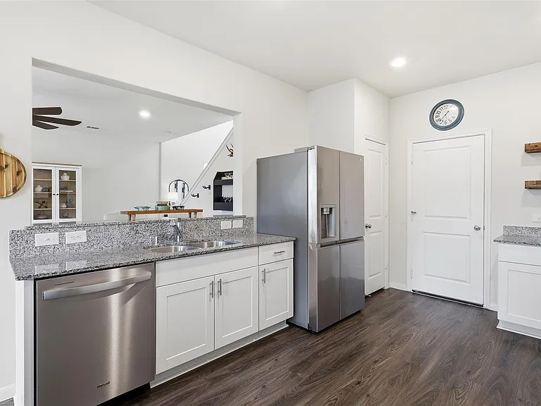11739 Armadale Dr — Photo 10