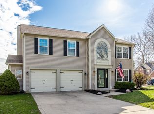 10899 Woodward Dr, Fishers, IN 46037