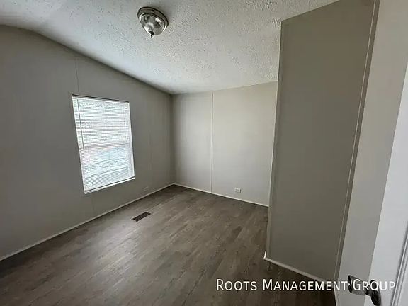 2nd image of 115 W Loudon Ave #K082-k82