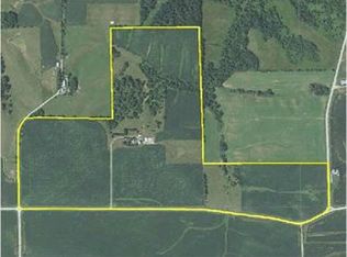 8454 32nd St, Oxford Junction, IA 52323