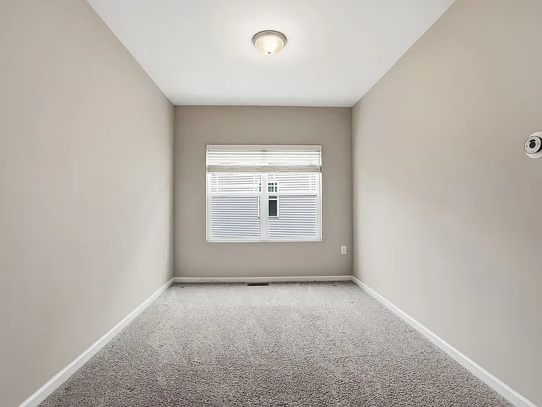 1017 Epiphany Rd — Photo 16