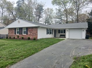 8813 Skyron Pl, Springfield, VA 22153