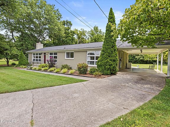 2nd image of 4224 Clairmont Dr