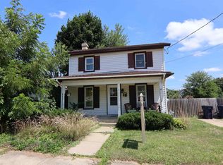 11 S Palm St, Janesville, WI 53548