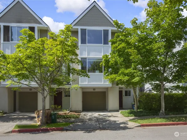 6713 35th Place S, Seattle, WA 98118