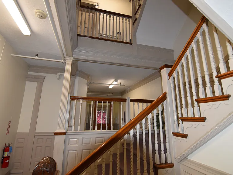 15 Bay State Rd #1 — Photo 7