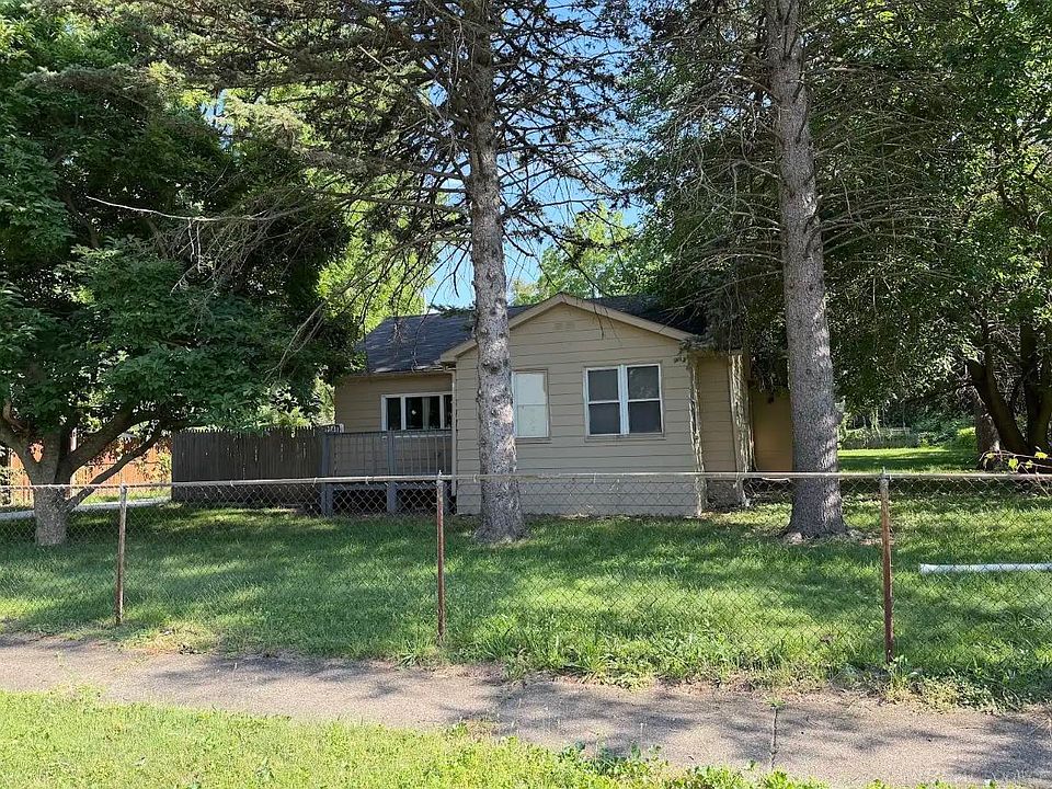 1st image of 3348 Wasmund Ave