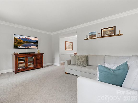 5th image of 2509 Jaywick Ln