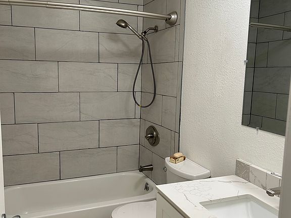 3rd image of 3048 Fairways Ct
