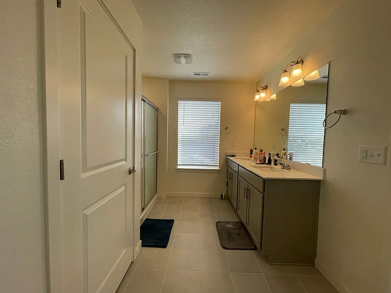 2224 Rosette Ln — Photo 17