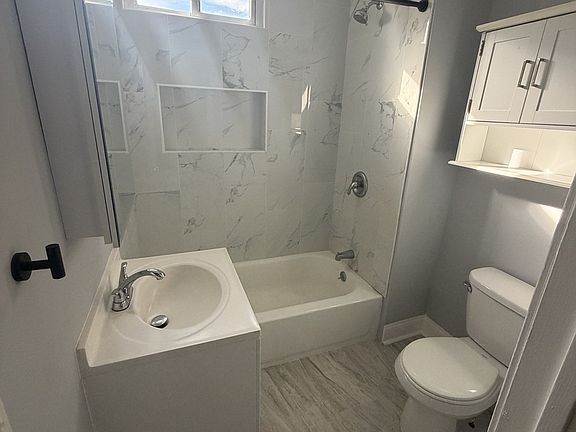 3rd image of 229 Newfield Ave
