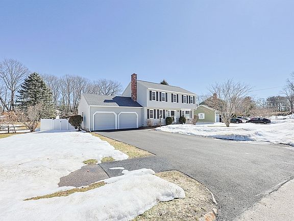 2nd image of 21 Carp Rd